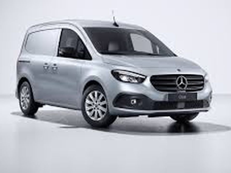 Van of the Year Award went to the Mercedes Citan